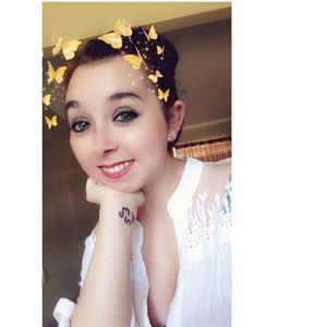 Meet your Posher, Elizabeth